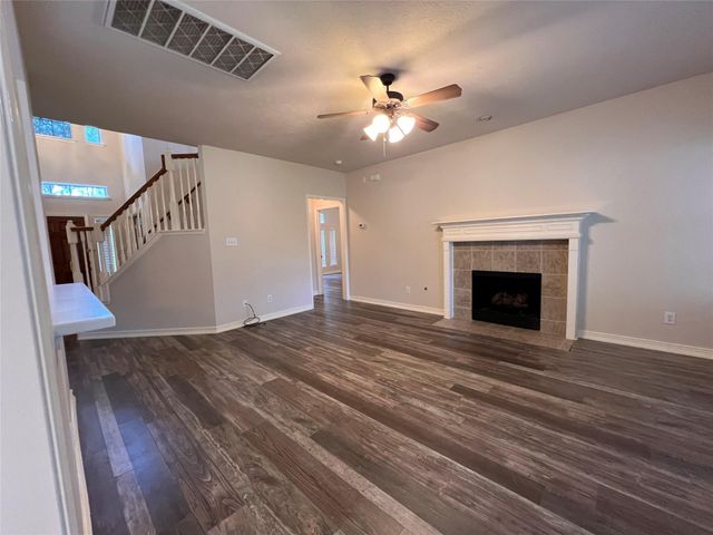 908 Azalea Pointe, League City, TX 77573