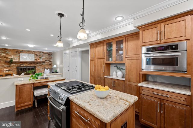427 YORKSHIRE DR, Severna Park, MD 21146