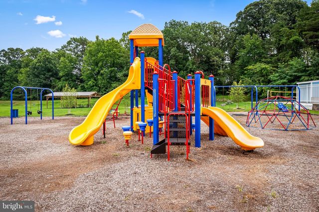 427 YORKSHIRE DR, Severna Park, MD 21146