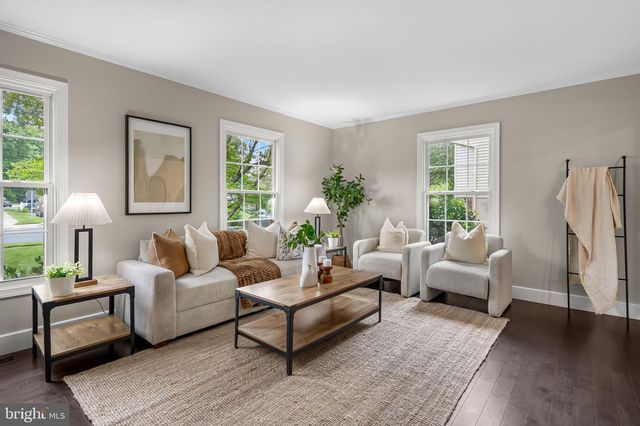 427 YORKSHIRE DR, Severna Park, MD 21146