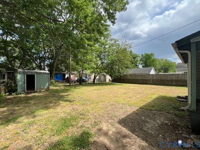 223 S 11th Ave, Hopewell, VA 23860
