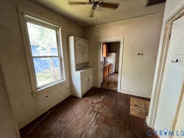 223 S 11th Ave, Hopewell, VA 23860