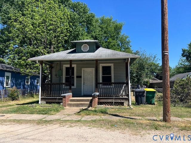 223 S 11th Ave, Hopewell, VA 23860