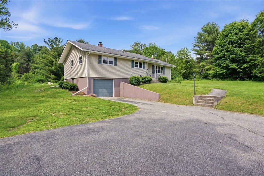 Image 35 of property listing at 395 Barnumville Road, Manchester, VT 05255