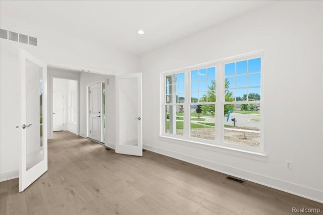 5179 WIMBLEDON Circle, Pittsfield Twp, MI 48108