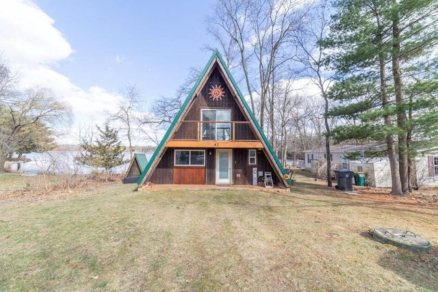47 Lakeshore Drive, Montello, WI 53949