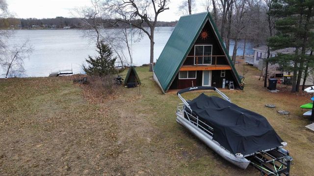 47 Lakeshore Drive, Montello, WI 53949