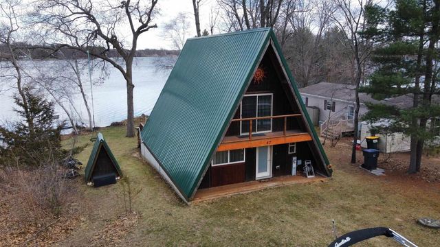 47 Lakeshore Drive, Montello, WI 53949