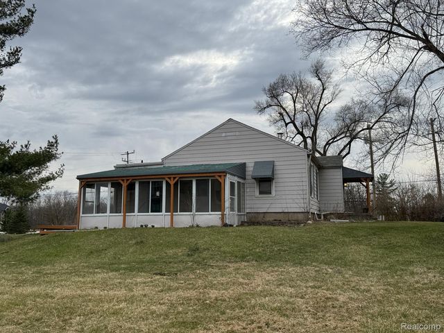 50285 7 Mile Road, Northville Township, MI 48167
