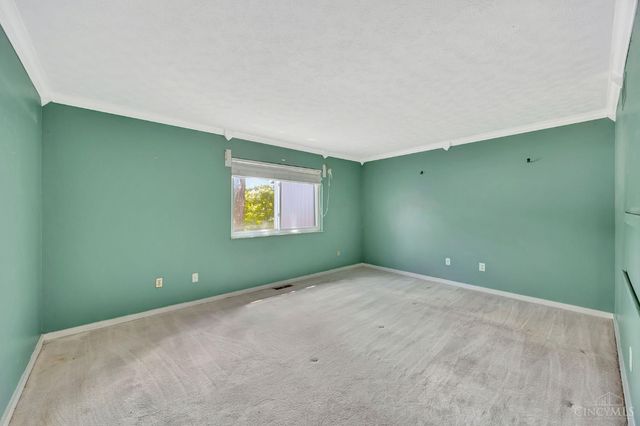 58 Twin Lakes Drive, Fairfield, OH 45014