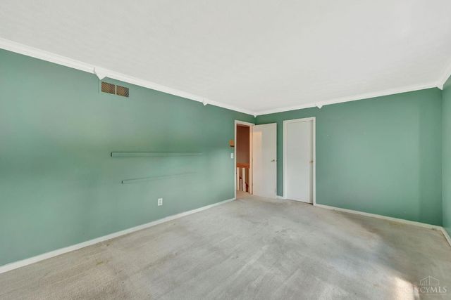 58 Twin Lakes Drive, Fairfield, OH 45014