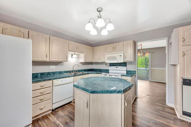 58 Twin Lakes Drive, Fairfield, OH 45014