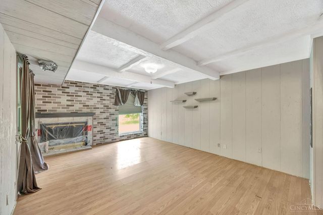 58 Twin Lakes Drive, Fairfield, OH 45014