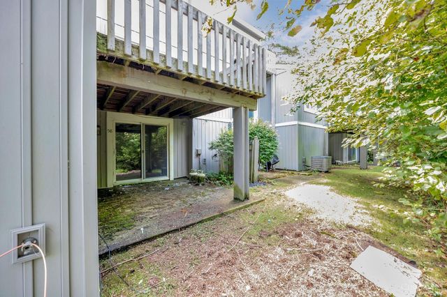 58 Twin Lakes Drive, Fairfield, OH 45014