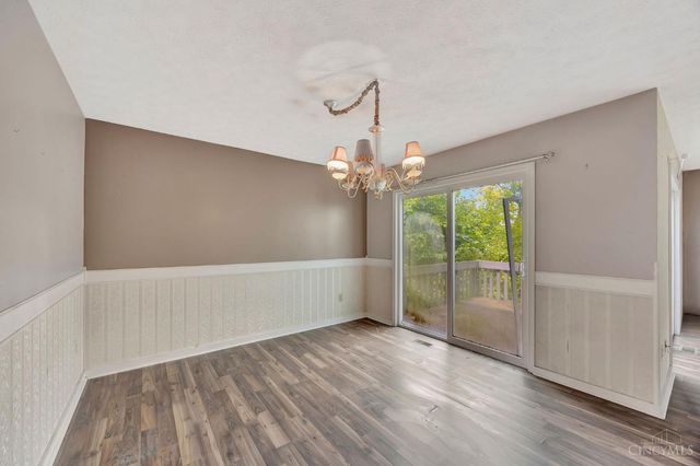 58 Twin Lakes Drive, Fairfield, OH 45014