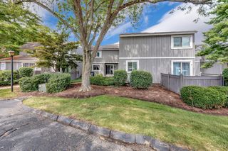 58 Twin Lakes Drive, Fairfield, OH 45014