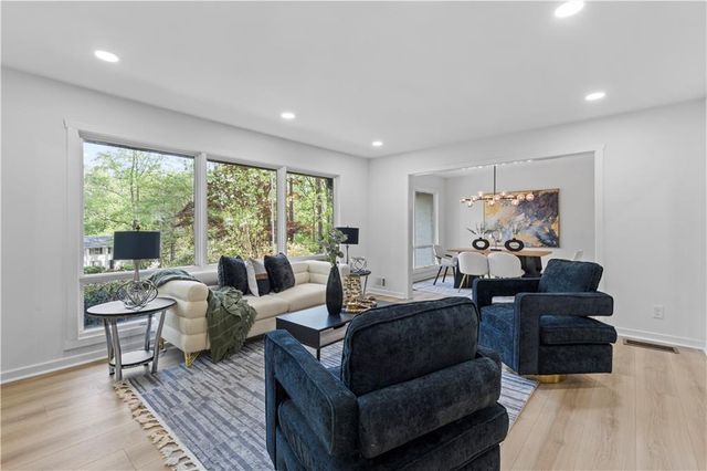 5253 Oxbow Road, Stone Mountain, GA 30087