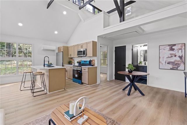 5253 Oxbow Road, Stone Mountain, GA 30087