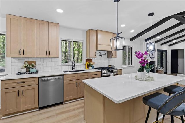 5253 Oxbow Road, Stone Mountain, GA 30087