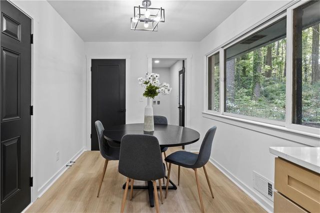 5253 Oxbow Road, Stone Mountain, GA 30087