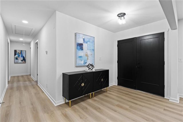 5253 Oxbow Road, Stone Mountain, GA 30087