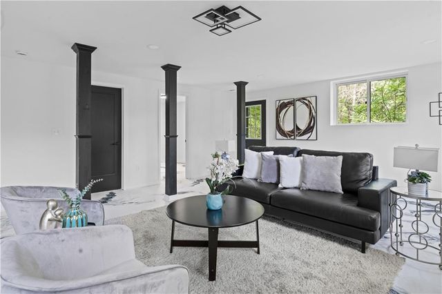 5253 Oxbow Road, Stone Mountain, GA 30087