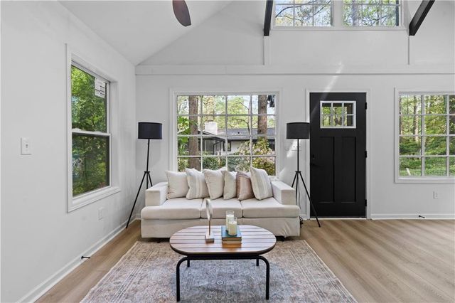 5253 Oxbow Road, Stone Mountain, GA 30087