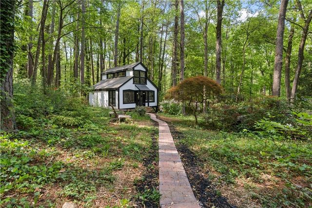 5253 Oxbow Road, Stone Mountain, GA 30087