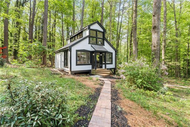 5253 Oxbow Road, Stone Mountain, GA 30087