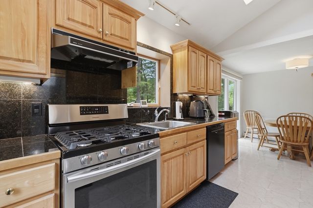 20 Biscayne Drive, Billerica, MA 01821