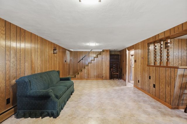 20 Biscayne Drive, Billerica, MA 01821