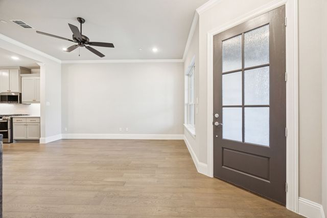 305 Sunset Lane 102, Fort Worth, TX 76114