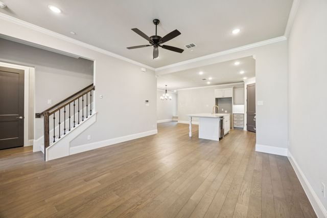 305 Sunset Lane 102, Fort Worth, TX 76114