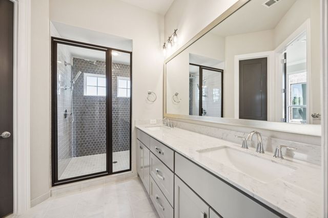 305 Sunset Lane 102, Fort Worth, TX 76114