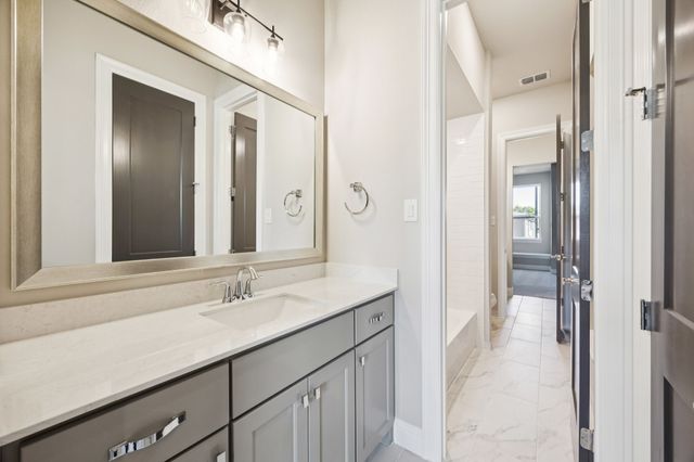 305 Sunset Lane 102, Fort Worth, TX 76114