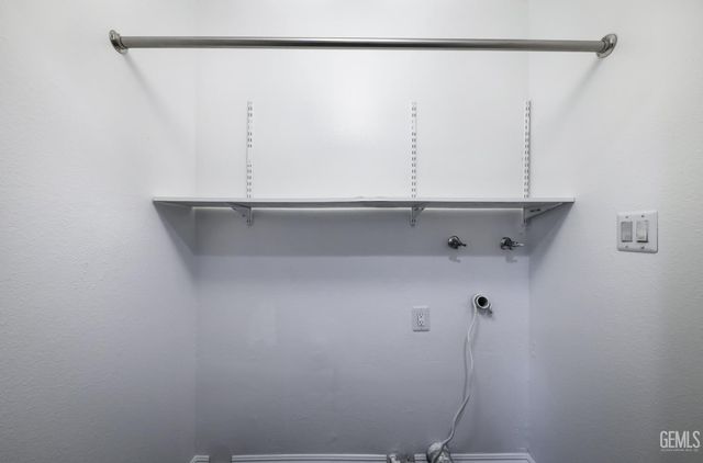 7512 Lordsburg Drive, Bakersfield, CA 93309