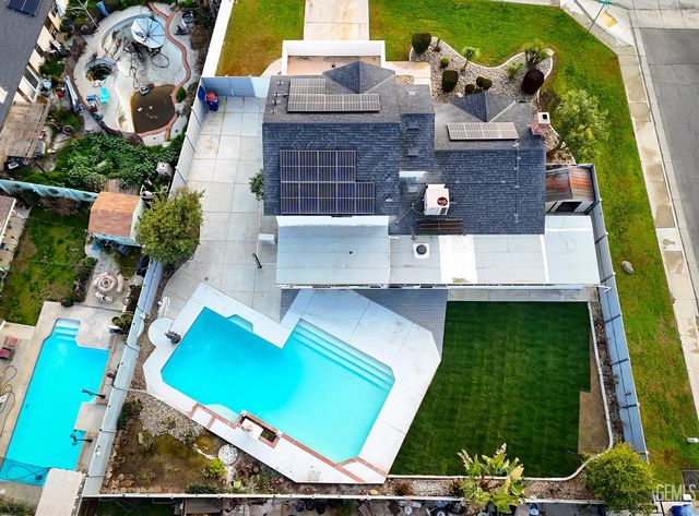 7512 Lordsburg Drive, Bakersfield, CA 93309