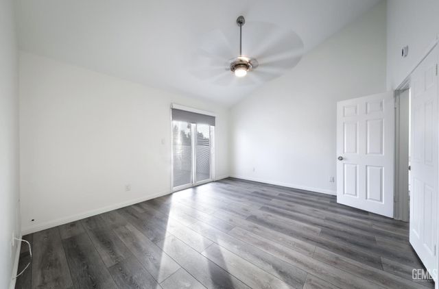 7512 Lordsburg Drive, Bakersfield, CA 93309