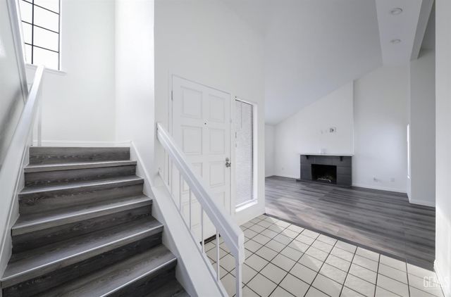 7512 Lordsburg Drive, Bakersfield, CA 93309