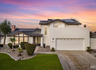 7512 Lordsburg Drive, Bakersfield, CA 93309