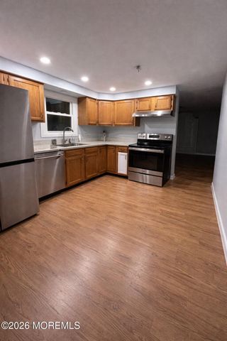 15 Barkalow Avenue, Freehold, NJ 07728