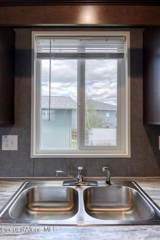8747 N Starr Loop, Hayden, ID 83835