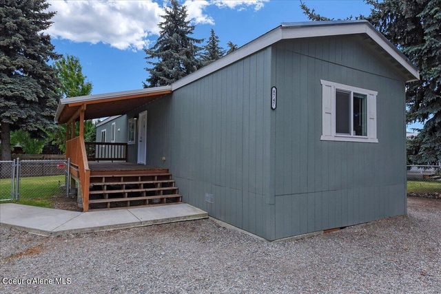 8747 N Starr Loop, Hayden, ID 83835