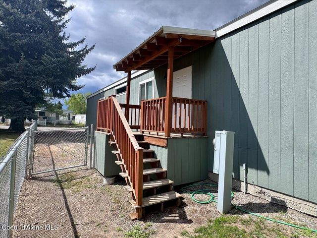 8747 N Starr Loop, Hayden, ID 83835