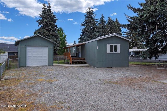 8747 N Starr Loop, Hayden, ID 83835