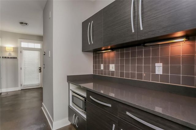 1300 Dekalb NE Avenue 211, Atlanta, GA 30307