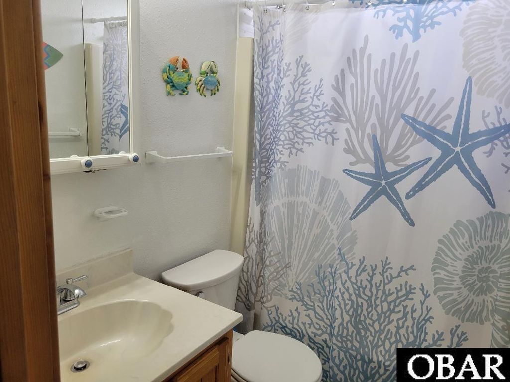 Image 32 of property listing at 3736 Hallett Street Lot 19, Kitty Hawk, NC 27949