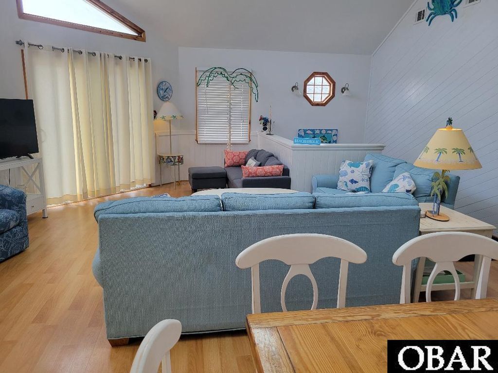 Image 7 of property listing at 3736 Hallett Street Lot 19, Kitty Hawk, NC 27949