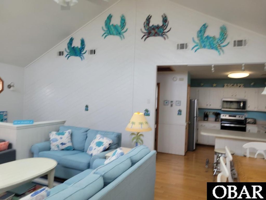 Image 8 of property listing at 3736 Hallett Street Lot 19, Kitty Hawk, NC 27949
