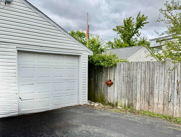 1005 E Fischer Street, Kokomo, IN 46901